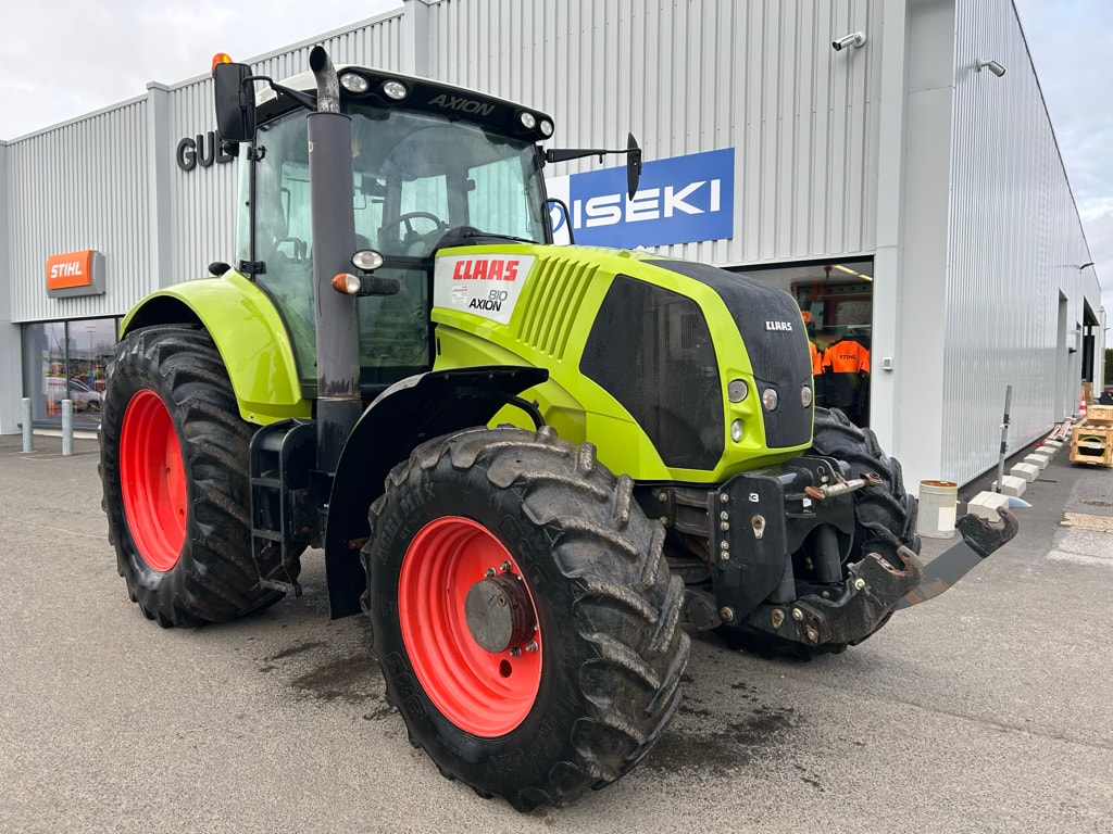 Tracteur CLAAS AXION 810 - photo slide 1
