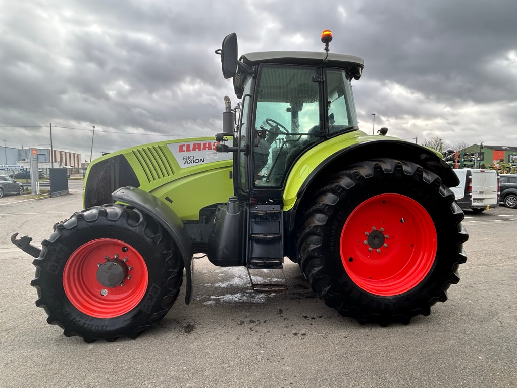 Tracteur CLAAS AXION 810 - photo slide 4