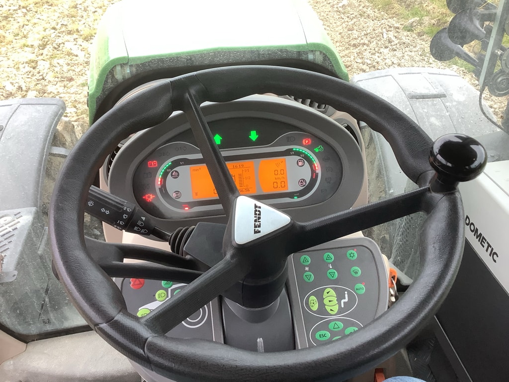Tracteur FENDT 828 VARIO PROFI + - photo slide 25