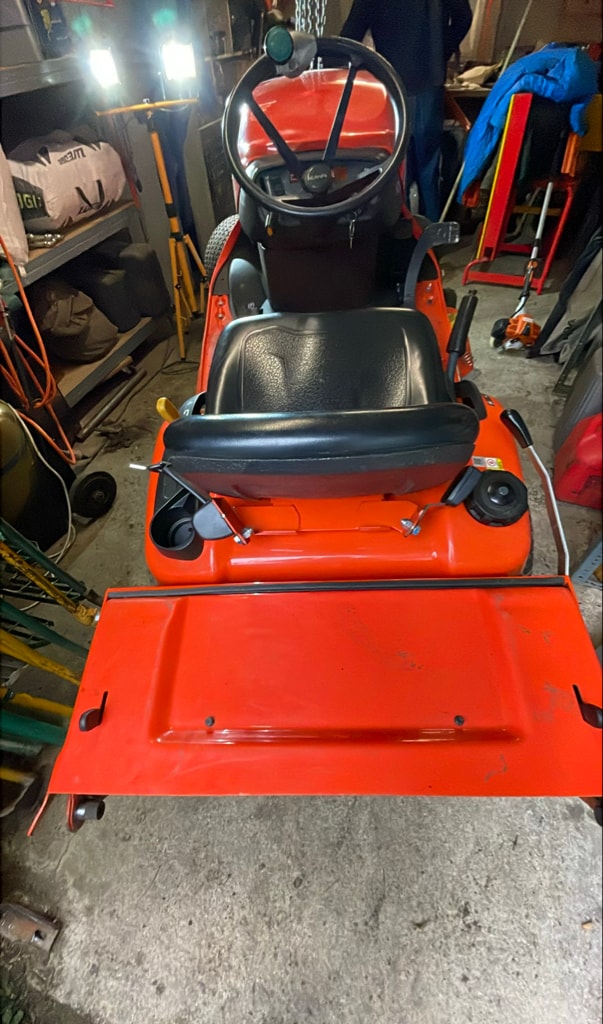 Tondeuse autoportee KUBOTA GR1600 - photo slide 3