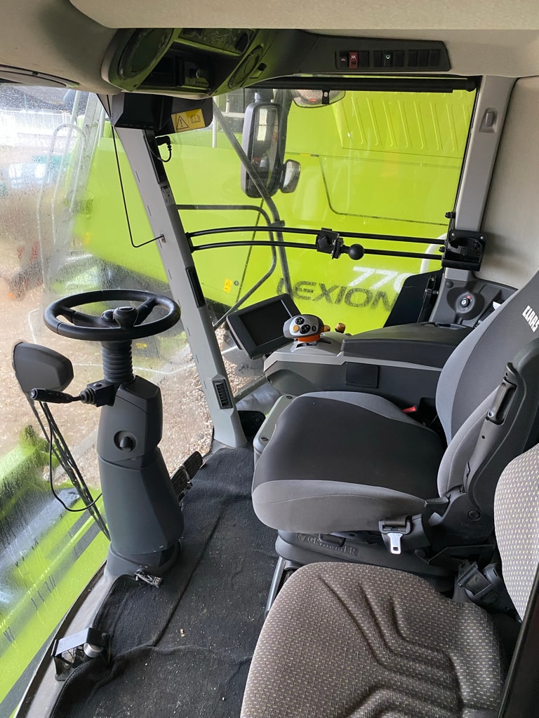 Moissonneuse CLAAS LEXION 750 MONTANA - photo slide 8