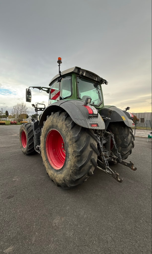 Tracteur FENDT 822 - photo slide 4