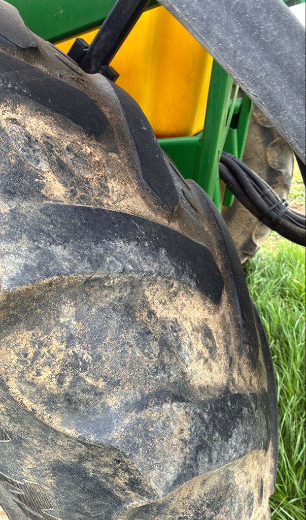 Pulverisateur JOHN DEERE 732 - photo slide 5