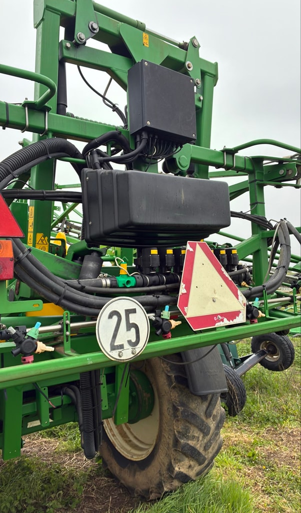 Pulverisateur JOHN DEERE 732 - photo slide 8