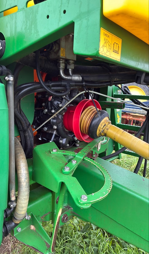 Pulverisateur JOHN DEERE 732 - photo slide 11