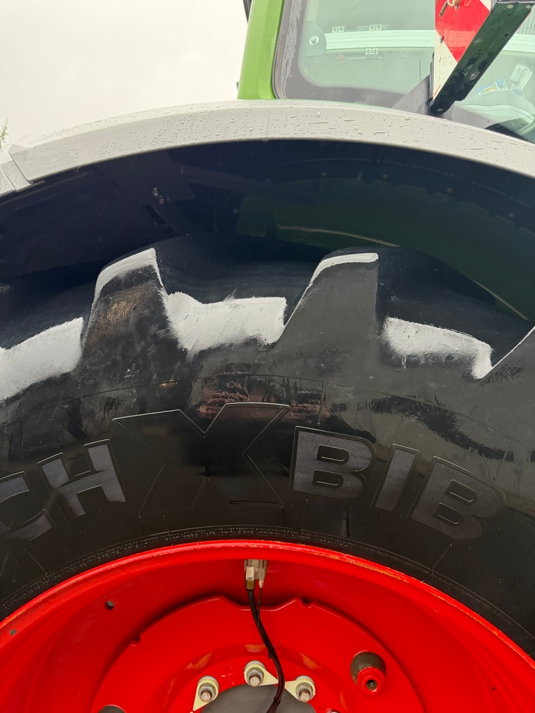 Tracteur FENDT 828 - photo slide 6