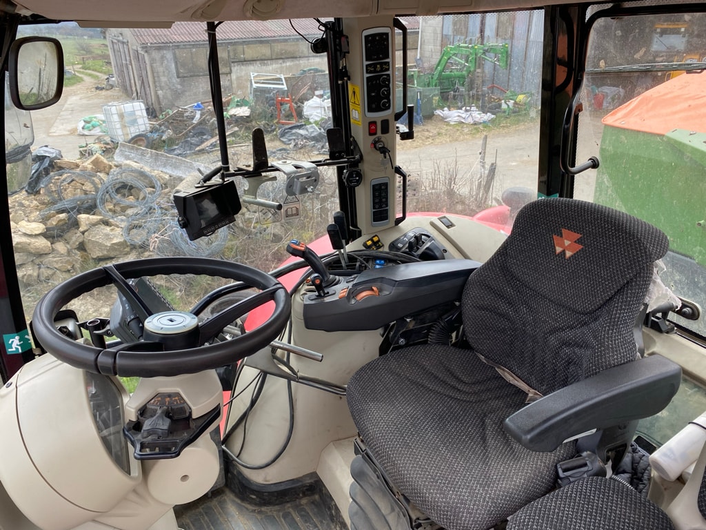 Tracteur MASSEY FERGUSON 7716S DYNA-6 ESSENTIAL - photo slide 6