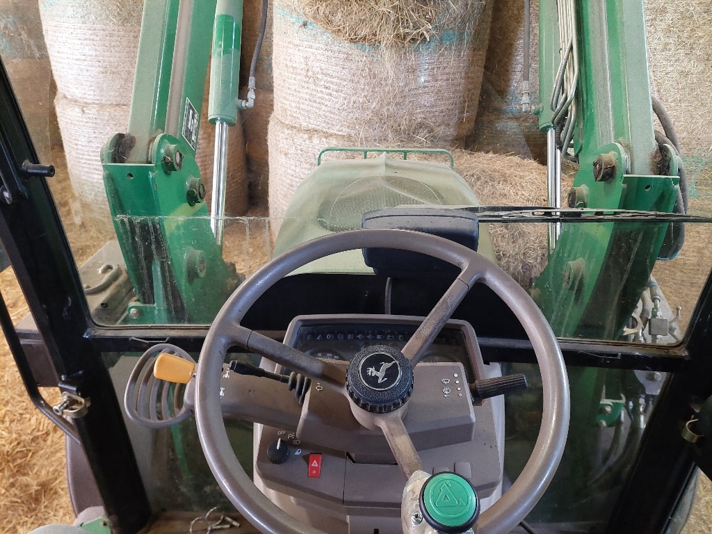 Tracteur chargeur JOHN DEERE 5080R - photo slide 10