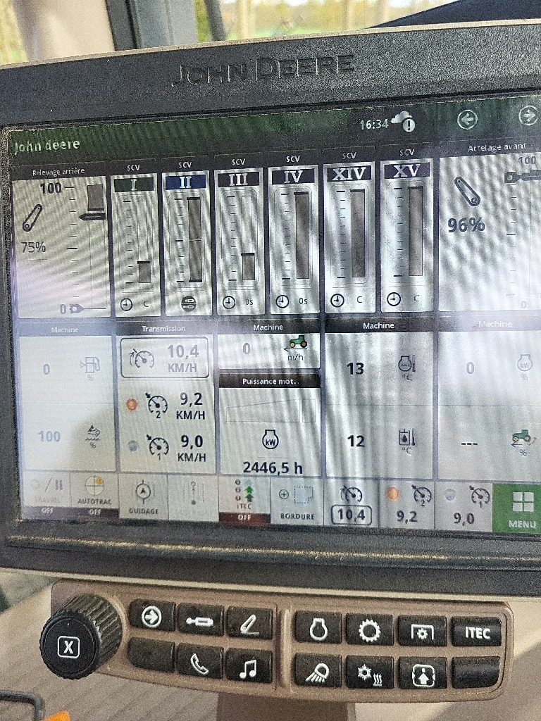 Tracteur JOHN DEERE 6250R - photo slide 15