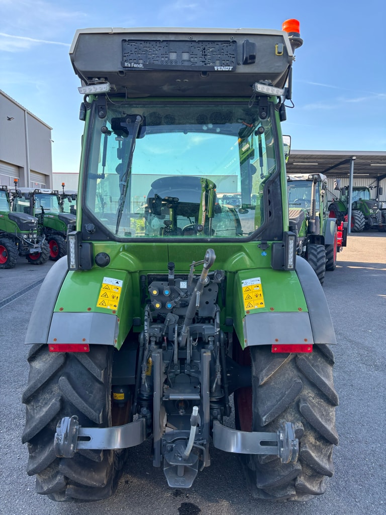 Tracteur FENDT 209F - photo slide 12