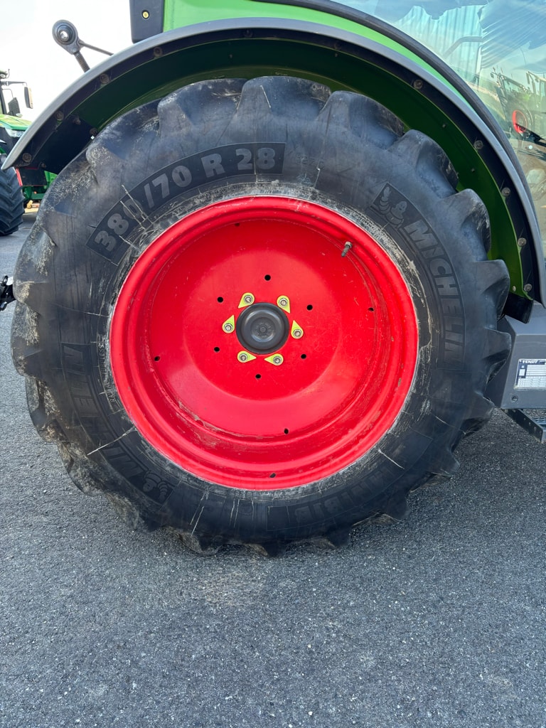 Tracteur FENDT 209F - photo slide 9