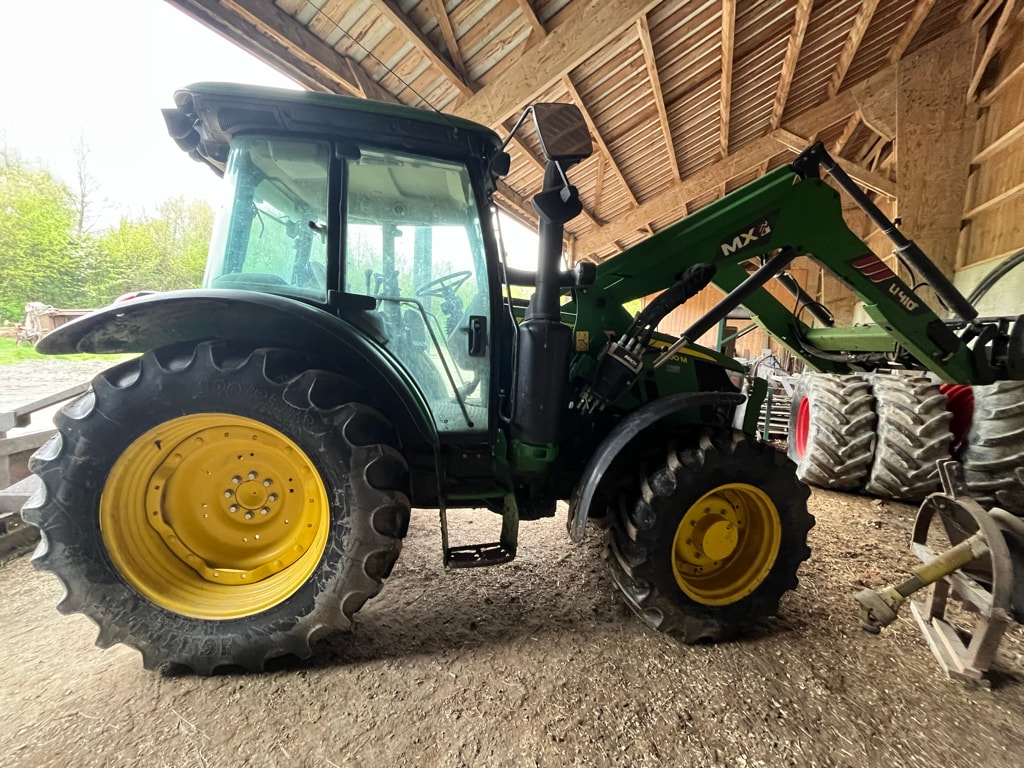 Tracteur JOHN DEERE 5100M - photo slide 7