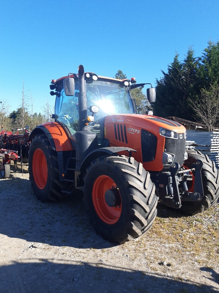 Tracteur KUBOTA M7173 Premium - photo slide 9