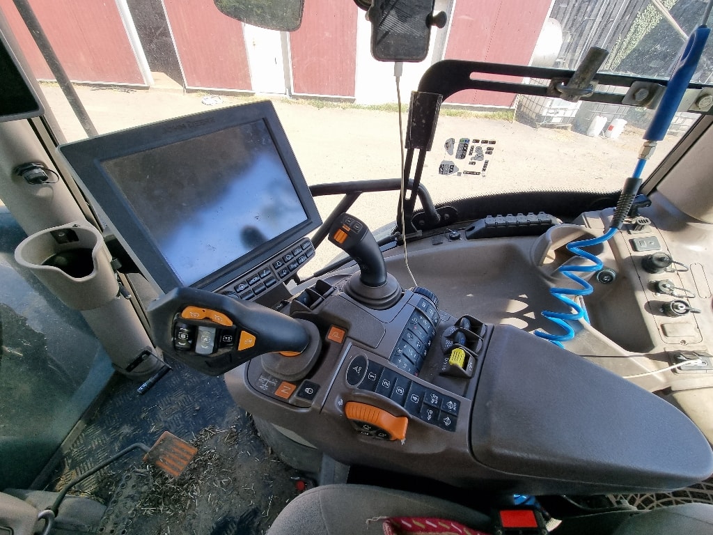 Tracteur chargeur JOHN DEERE 6R 150 - photo slide 9