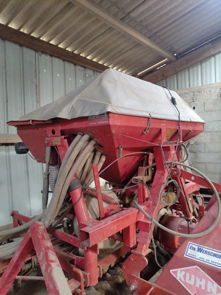 Semoir en ligne KUHN Accord - photo slide 3