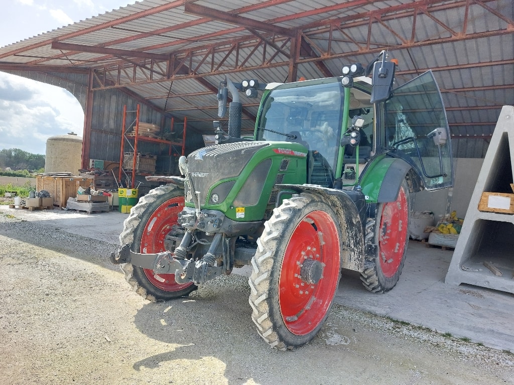 Tracteur FENDT 514 VARIO PROFI + - photo slide 3