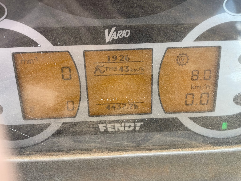 Tracteur chargeur FENDT 209 VARIO - photo slide 8