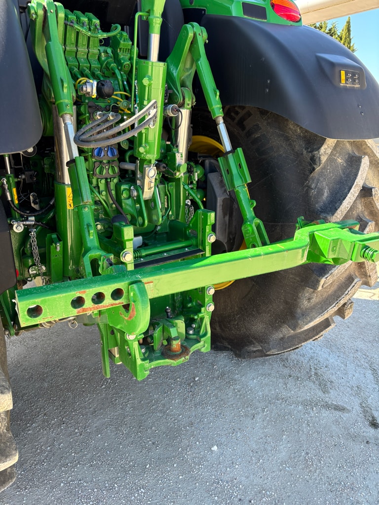 Tracteur JOHN DEERE 6250R - photo slide 10