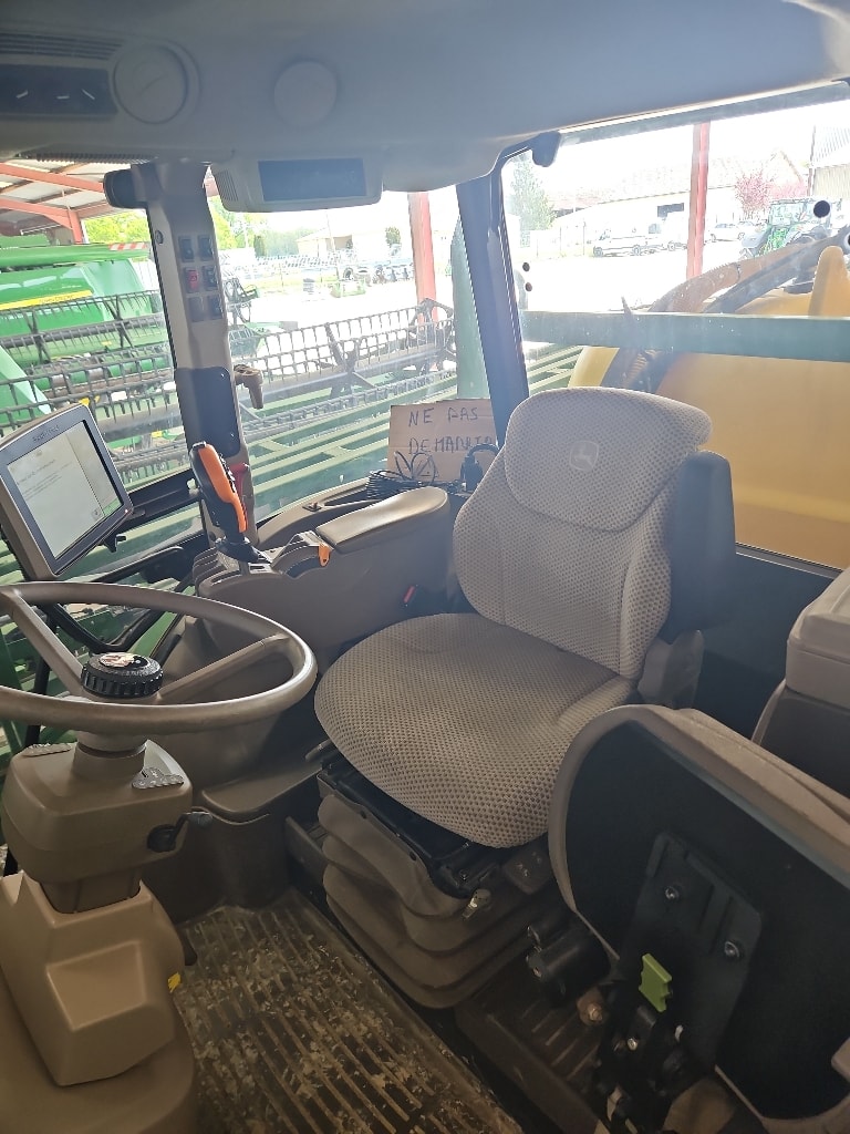 Pulverisateur automoteur JOHN DEERE R 4040 - photo slide 21