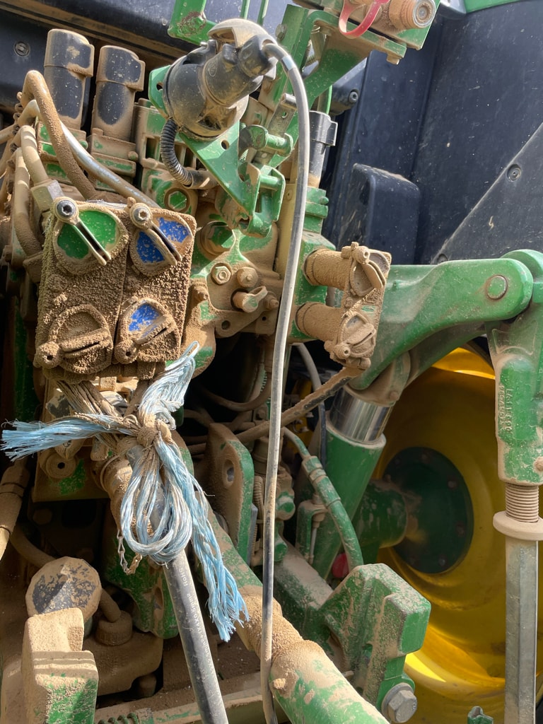 Tracteur JOHN DEERE 6145M - photo slide 16