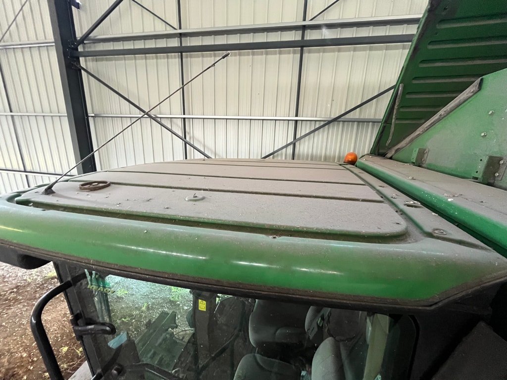 Moissonneuse JOHN DEERE 9560 I STS - photo slide 6