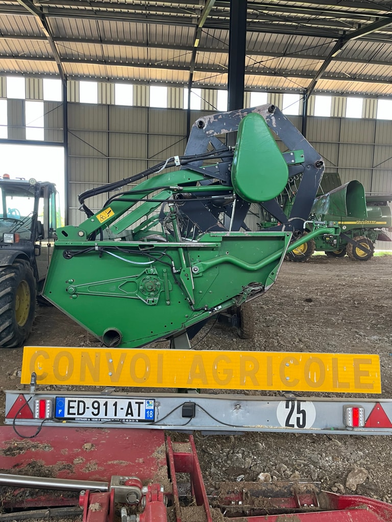 Moissonneuse JOHN DEERE 9560 I STS - photo slide 19