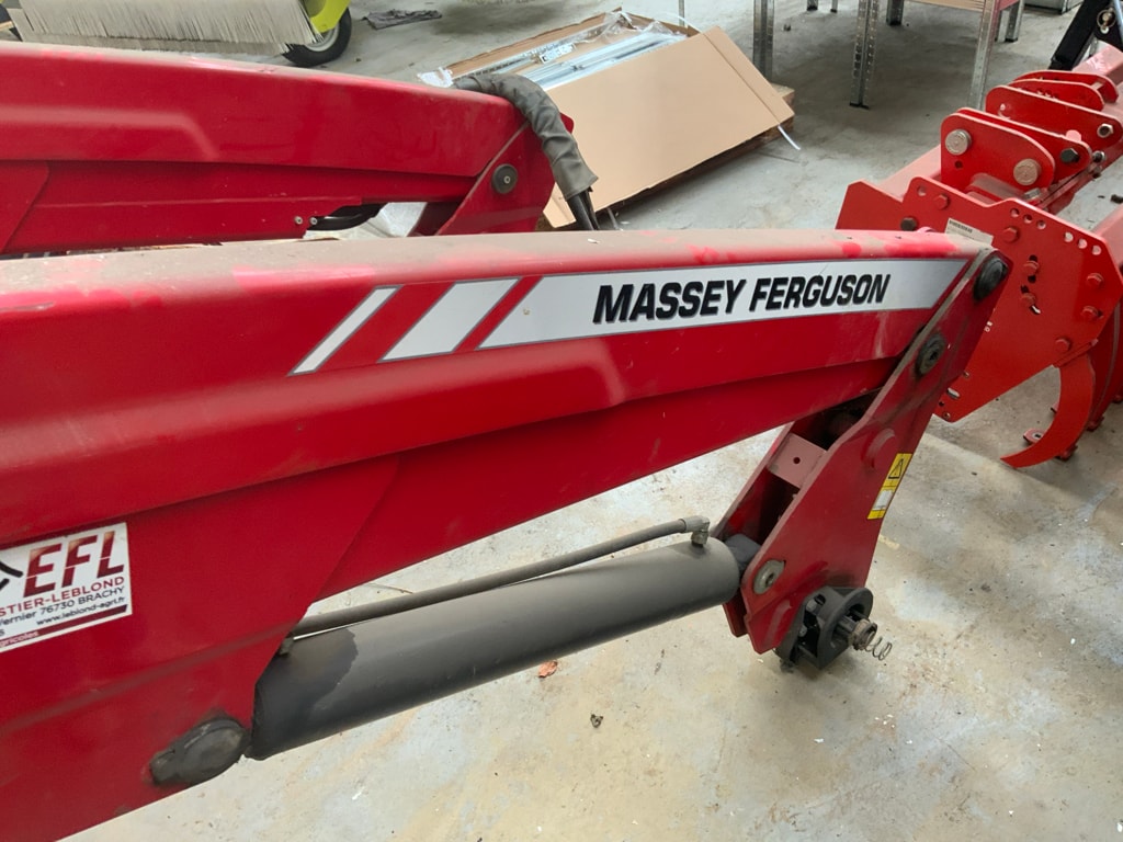Chargeur Frontal MASSEY FERGUSON 966 - photo slide 4