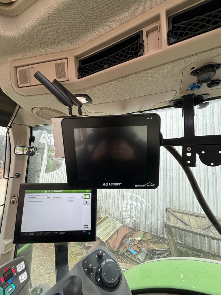 Tracteur FENDT 716 VARIO POWER - photo slide 7
