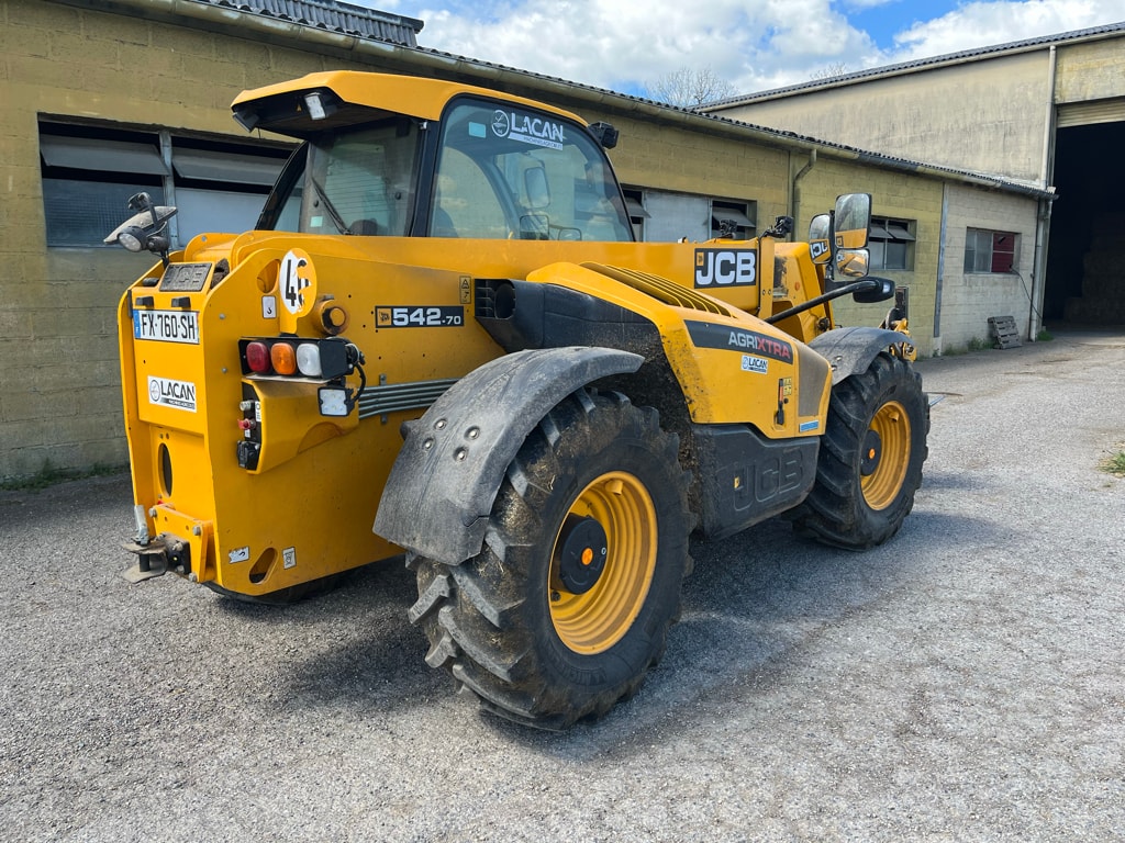 Telescopique JCB 542-70 AGRI XTRA DTVT  - photo slide 3