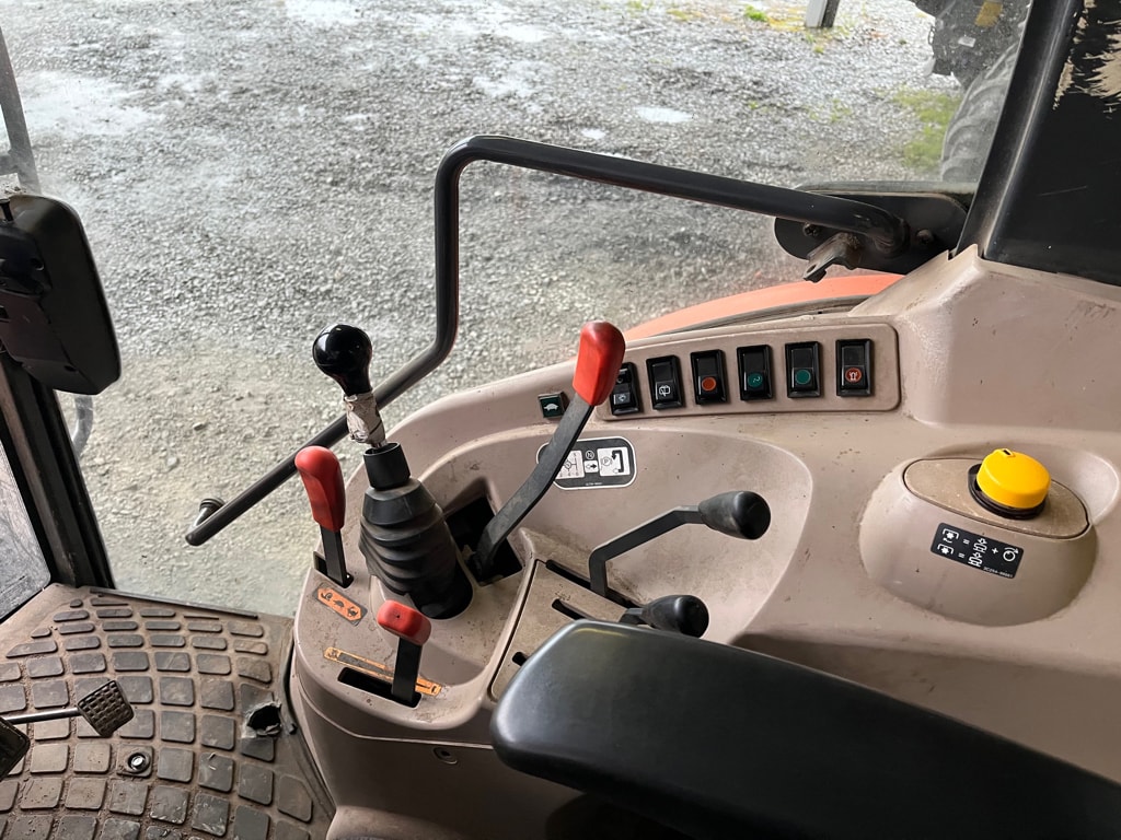 Tracteur KUBOTA M9540 DTHQ - photo slide 6