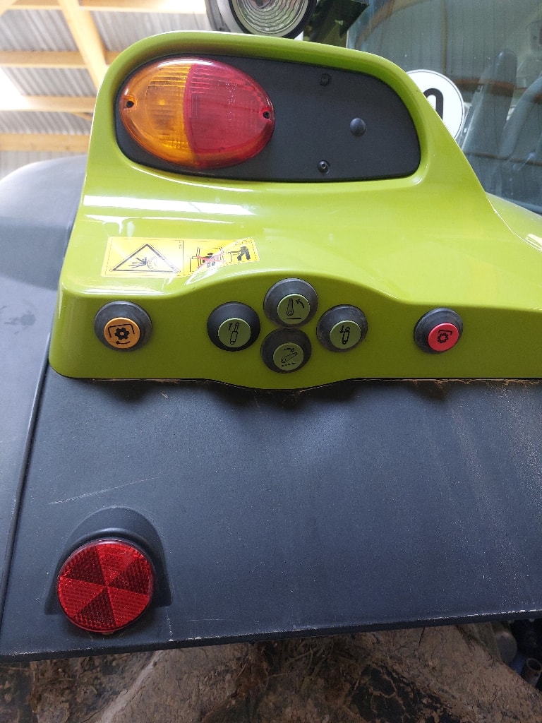 Tracteur CLAAS ARION 650 - photo slide 17