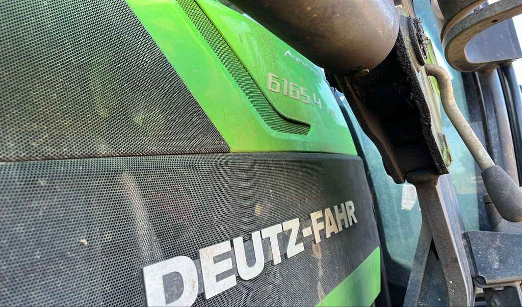 Tracteur chargeur DEUTZ FAHR 6165.4 AGROTRON TTV - photo slide 11
