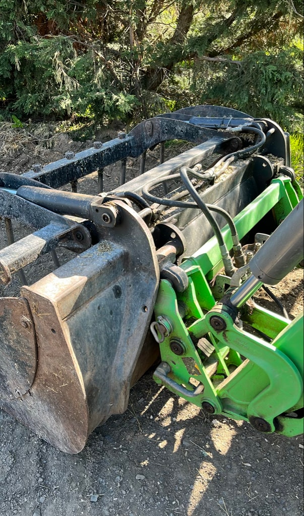 Tracteur chargeur DEUTZ FAHR 6165.4 AGROTRON TTV - photo slide 20