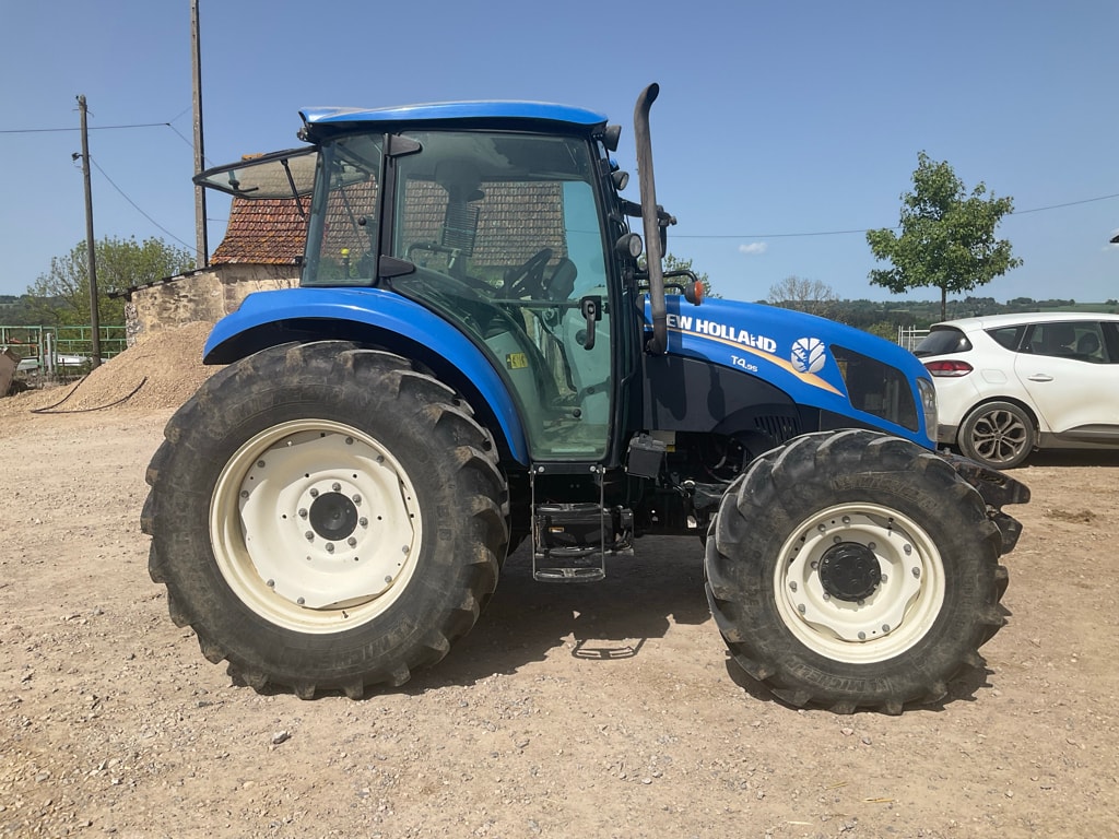 Tracteur NEW HOLLAND T 4-95 - photo slide 18