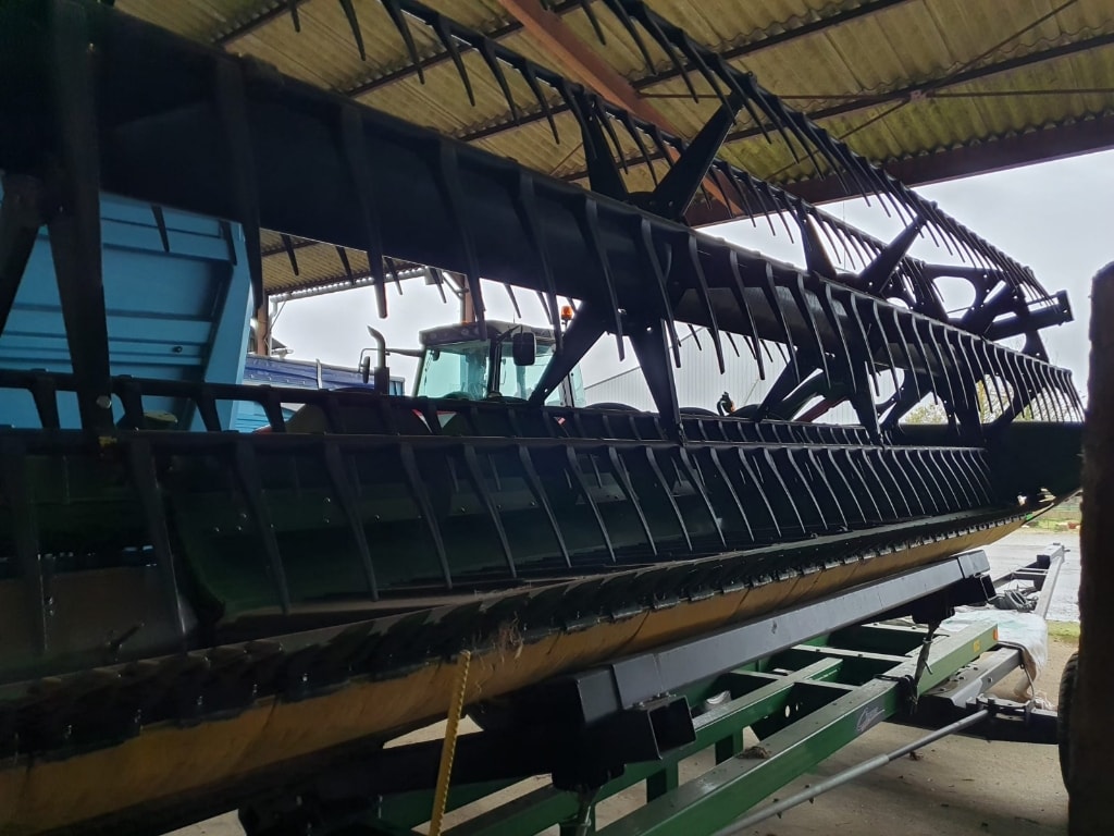 Moissonneuse JOHN DEERE S780 - photo slide 6
