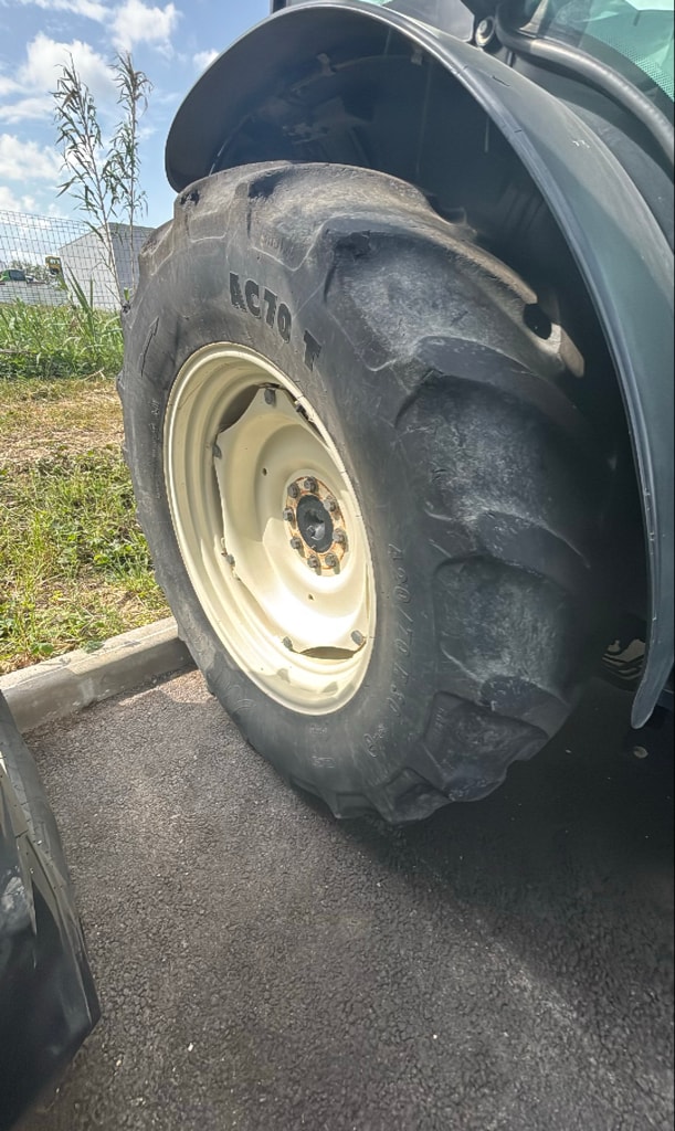 Tracteur NEW HOLLAND T4.100F - photo slide 11