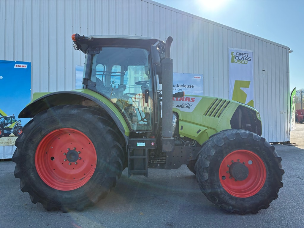 Tracteur CLAAS ARION 640 CiS - photo slide 8
