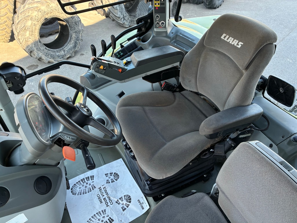 Tracteur CLAAS ARION 640 CiS - photo slide 12