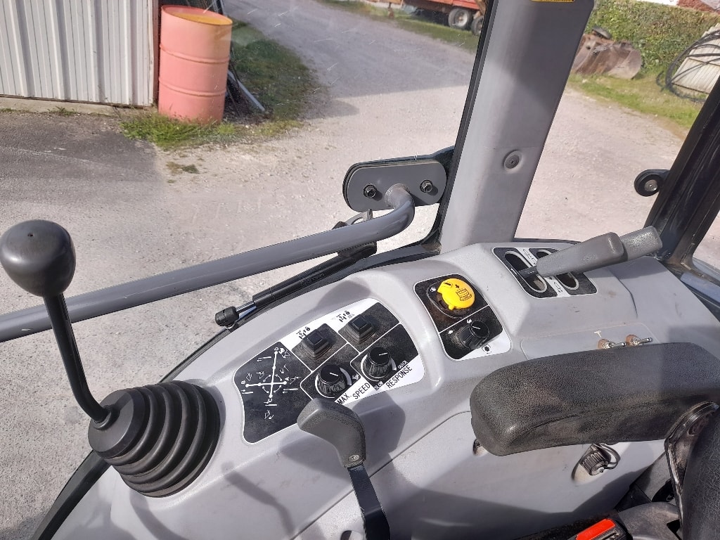 Tracteur ISEKI TG6400 - photo slide 17