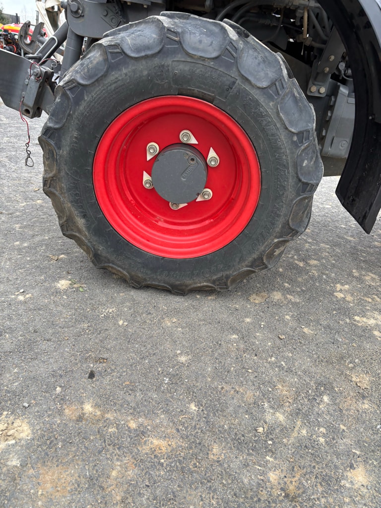 Tracteur FENDT 210V - photo slide 5