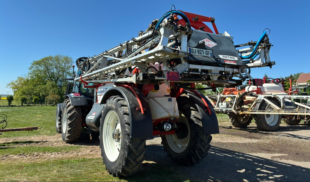 Pulverisateur KUHN METRIS 4102 - photo slide 8