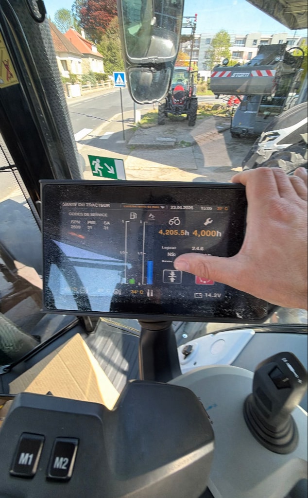 Tracteur VALTRA S294 - photo slide 7