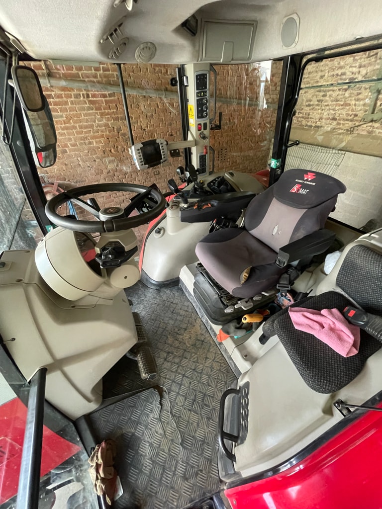 Tracteur MASSEY FERGUSON 7724S - photo slide 6