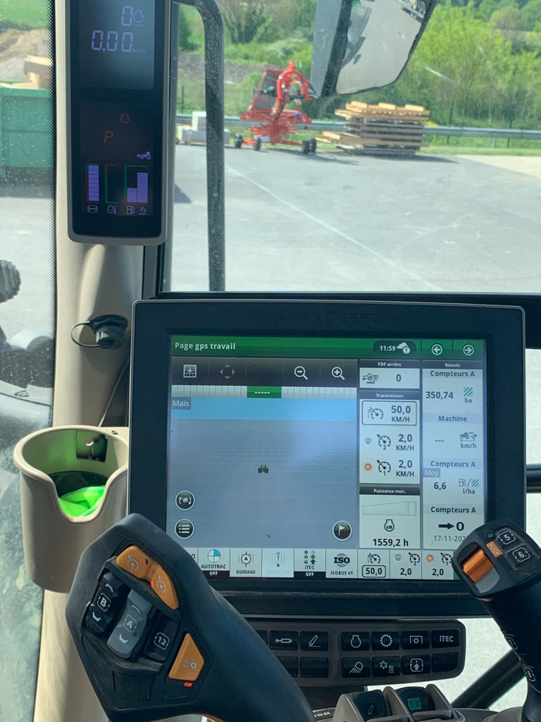 Tracteur JOHN DEERE 6R215 - photo slide 9