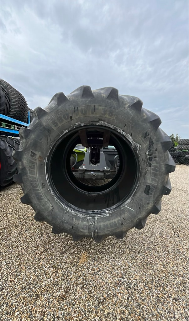 Pneumatique MICHELIN 580/70R38 - photo slide 1