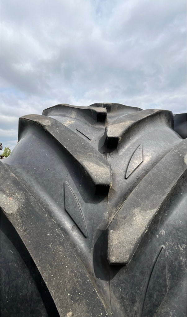 Pneumatique MICHELIN 600/60R30 - photo slide 4