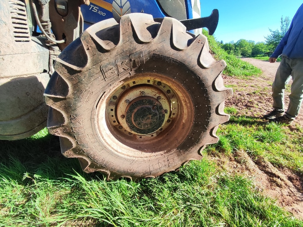 Tracteur NEW HOLLAND T5.100 Ec - photo slide 3