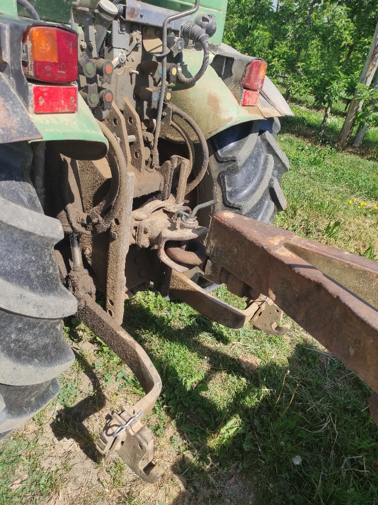 Tracteur fruitier FENDT 208V - photo slide 9