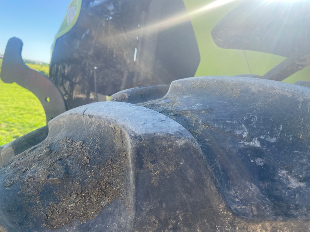 Tracteur chargeur CLAAS Arion 610 - photo slide 9