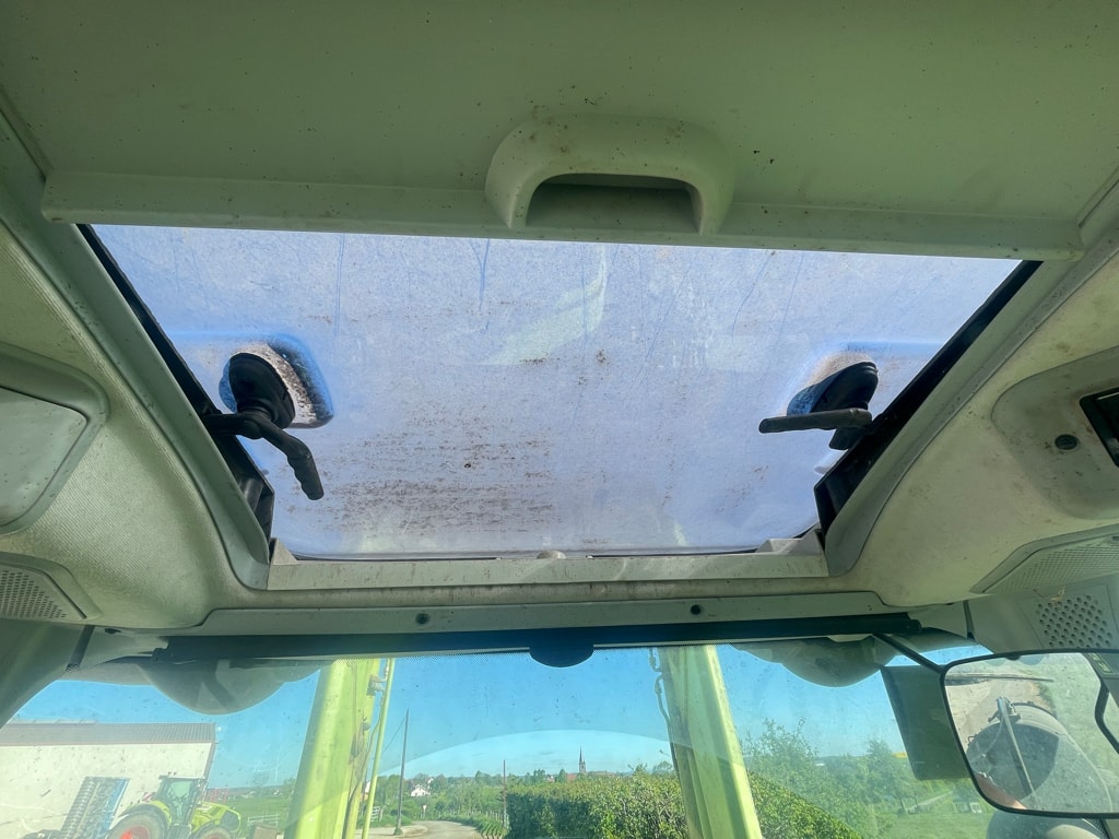 Tracteur chargeur CLAAS Arion 610 - photo slide 10